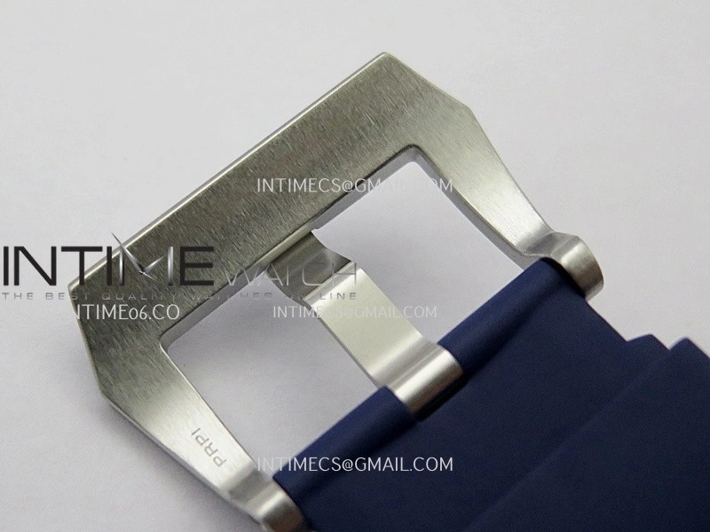 PAM1696 44mm Submersible VSF 1:1 Best Edition White Dial On Blue Rubber Strap P.900 Super Clone